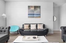Affordable 2-Bedroom Fishers *Pool View*