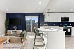 Chic Design and Spacious Layout - Inviting Modern Oasis