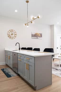 Modern 3BR Stay Near DT CHI