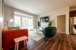 Stylish 2BR Keystone