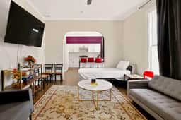 Cozy Herron-Morton Getaway Near Downtown - Image 2