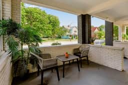 Cozy Herron-Morton Getaway Near Downtown - Image 4