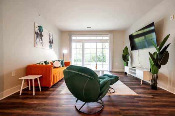 Stylish 2BR Keystone - Image 1