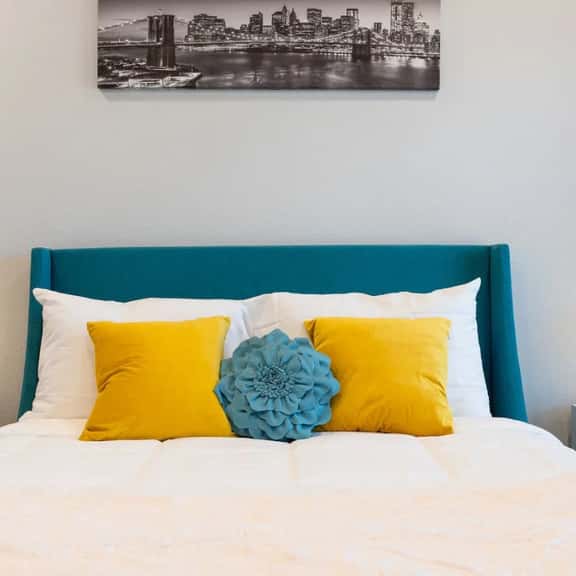 Spacious Apartment with Private Patio and Fast Wifi - Serene Getaway - Image 1
