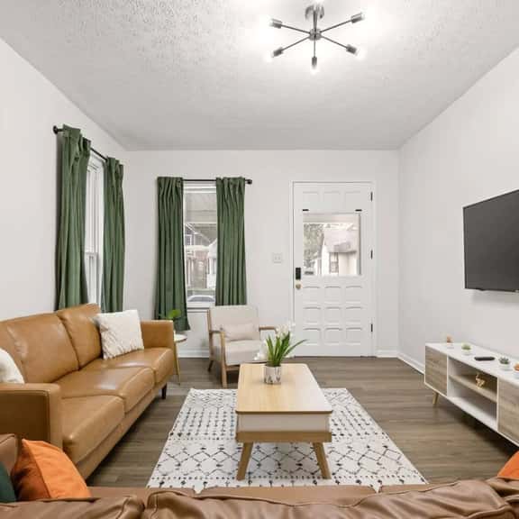 Modern & Cozy Indy Stay w/ Free Parking - Image 1