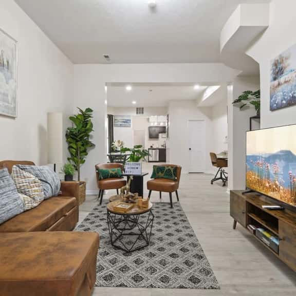 Cozy 2BR Indianapolis Home | Great Value Stay - Image 1