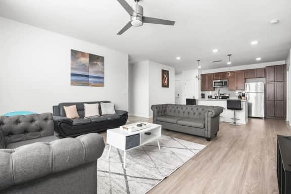 Affordable 2-Bedroom Fishers *Pool View*