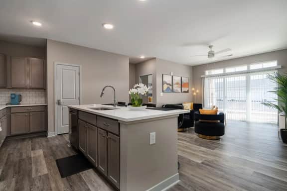 Lux Haven Whitestown