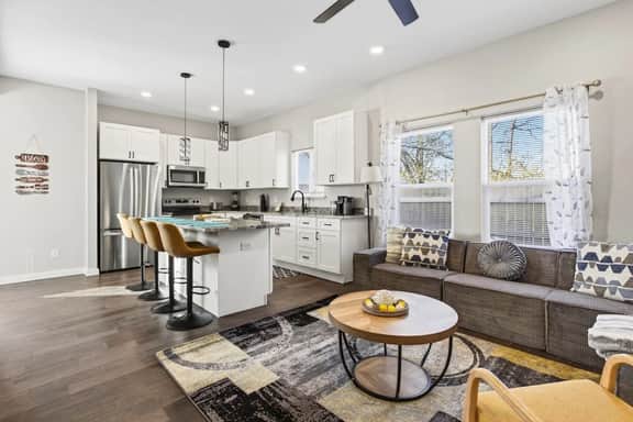 Stylish 3BR Near Fountain Square & Downtown Indy