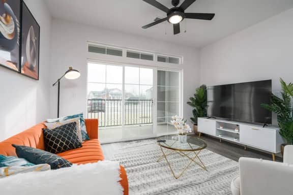 Luxurious One Bedroom Whitestown