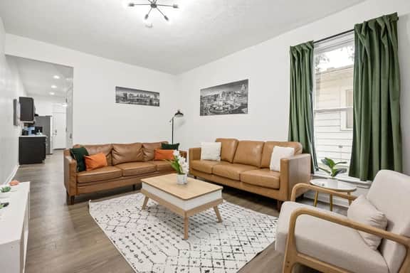 Modern & Cozy Indy Stay w/ Free Parking