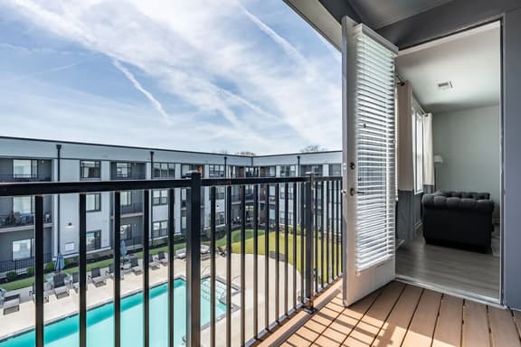 Affordable 2-Bedroom Fishers *Pool View*