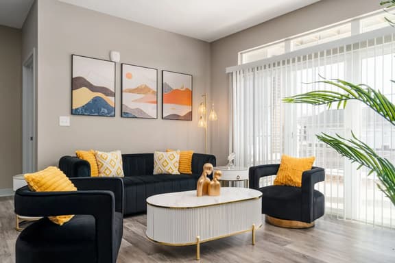 Cozy Lux Haven Whitestown