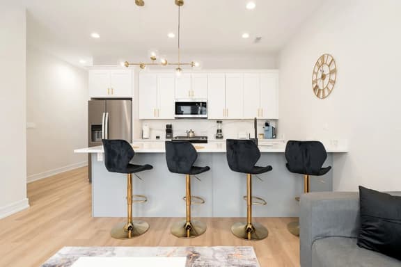 Modern 3BR Stay Near DT CHI
